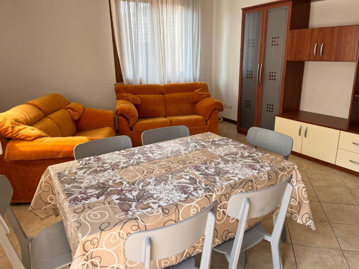 Sebino 11 Apartment Peschiera del Garda Exterior photo