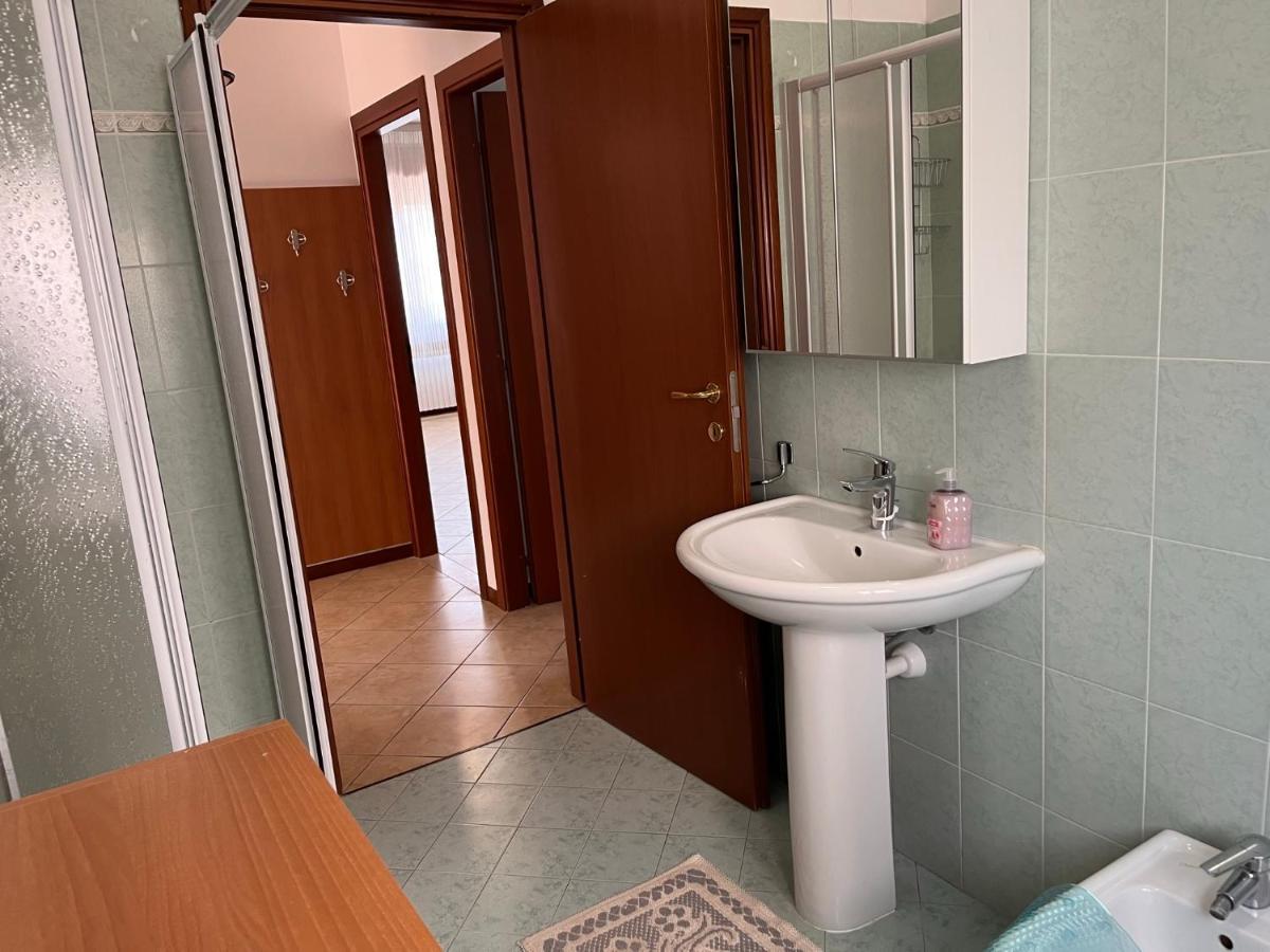 Sebino 11 Apartment Peschiera del Garda Exterior photo